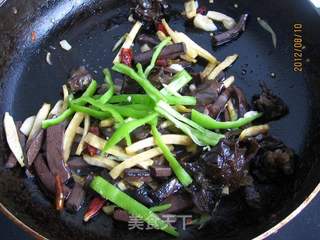 猪血炒豆干的做法步骤:13