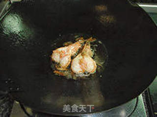 【红酒番茄焖大虾】--- 酥脆的虾、酸甜的酱的做法步骤:6