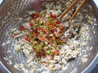 燕麦时蔬鲅鱼饼的做法步骤:6