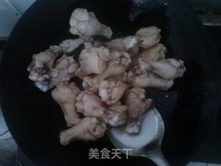 翅根烧土豆的做法步骤:5