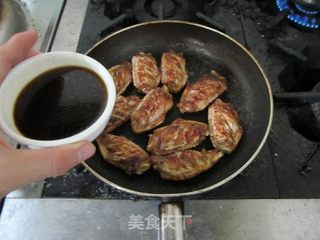 红烧鸡翅的做法步骤:5