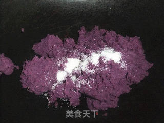 紫薯银丝卷的做法步骤:2