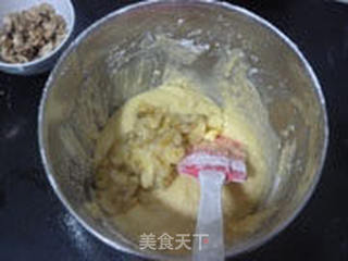香蕉核桃玛芬的做法步骤:6