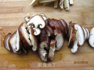 酱香菇豆干的做法步骤:3