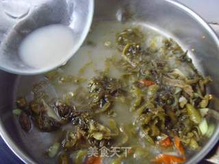 【食尚擂台火锅赛区】:健胃开脾---酸菜柠檬鸡火锅的做法步骤:6