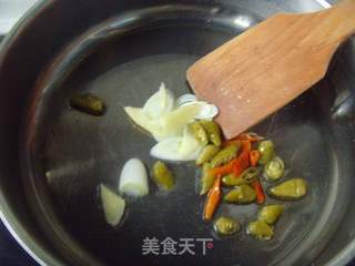 【食尚擂台火锅赛区】:健胃开脾---酸菜柠檬鸡火锅的做法步骤:4