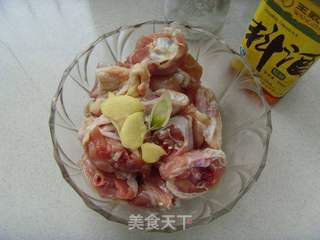 【食尚擂台火锅赛区】:健胃开脾---酸菜柠檬鸡火锅的做法步骤:2