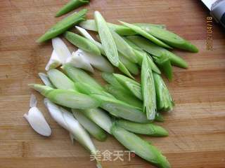 青蒜炒虾的做法步骤:2