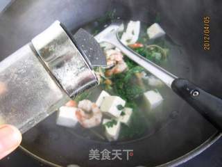 荠菜豆腐汤的做法步骤:10