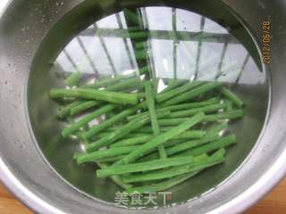 麻酱蒜豆角的做法步骤:4
