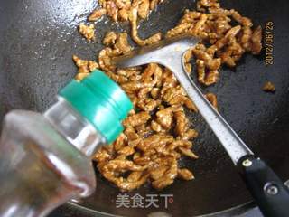 苦菊酱肉丝的做法步骤:7