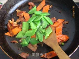 小炒培根荷兰豆的做法步骤:9