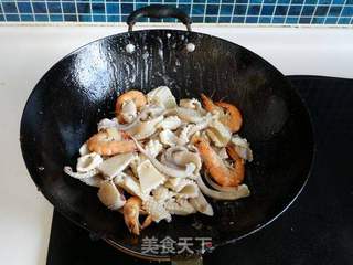 椰汁咖喱海鲜的做法步骤:14