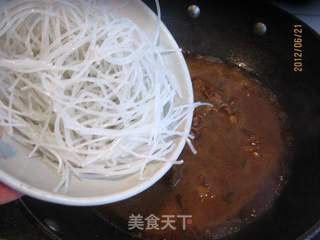 酱大骨炖粉条的做法步骤:14