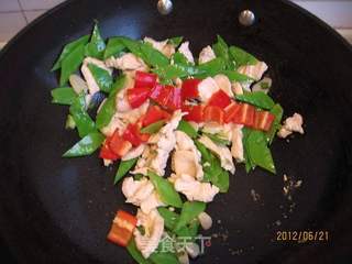 荷兰豆炒鸡片的做法步骤:12