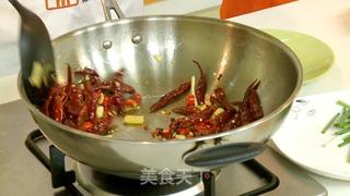 辣子鸡的做法步骤:4