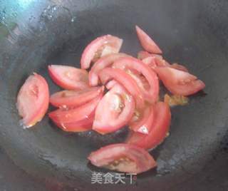 西红柿汤河粉的做法步骤:4