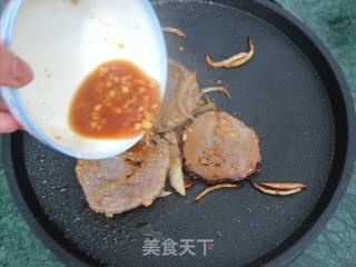 酱汁牛排米堡的做法步骤:10
