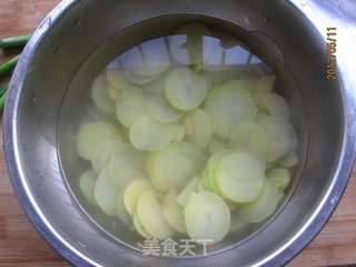 土豆焖蛋的做法步骤:4