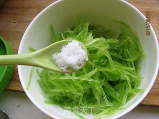 红油莴笋丝的做法步骤：6