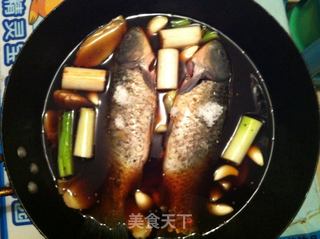 私家侉炖鱼的做法步骤：3