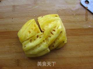 菠萝荷兰豆炒虾的做法步骤:2