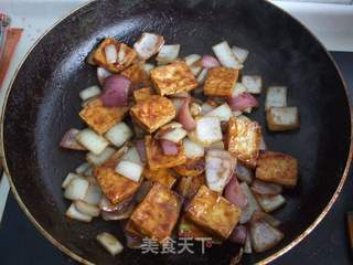 洋葱炒豆腐的做法步骤:8