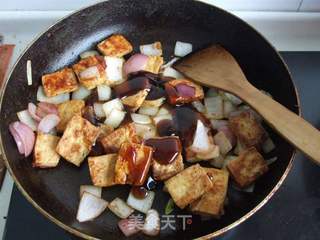 洋葱炒豆腐的做法步骤:7