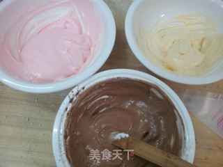 梅花蛋糕卷的做法步骤:5