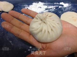 猪肉虾仁包子的做法步骤:5