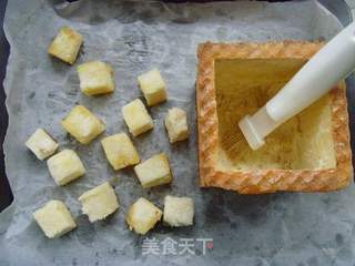 【食尚擂台烘焙赛区】:甜蜜滋味---蜂蜜莓果厚多士的做法步骤:12