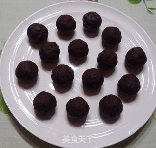 松露巧克力蛋糕棒棒糖的做法步骤:12
