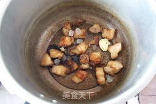 土豆红烧肉的做法步骤:6