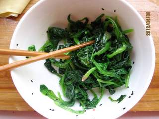 千张菠菜卷的做法步骤:6