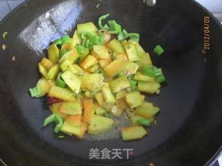 尖椒南瓜片的做法步骤:8