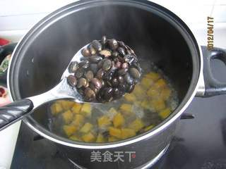 黑豆南瓜汤的做法步骤:6