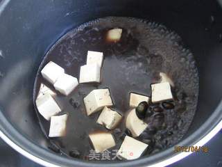 黑豆炖豆腐的做法步骤:5