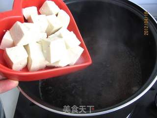 黑豆炖豆腐的做法步骤:4