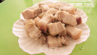 红烧肉炖芋头粉的做法步骤:4