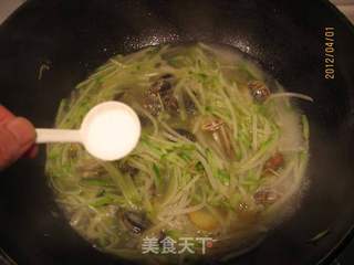 花蛤炖萝卜的做法步骤:8