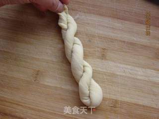 蜂蜜麻花的做法步骤:5