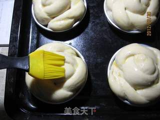 超软芋泥花朵面包的做法步骤:9