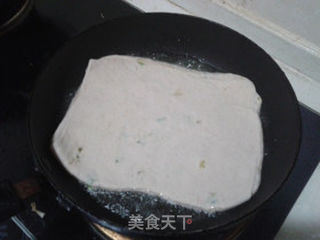 豆渣葱油饼的做法步骤:6