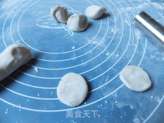 鸽子煎饺的做法步骤:4