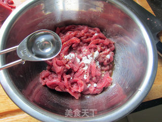 芫爆牛肉丝的做法步骤:2