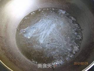 酸辣土豆粉的做法步骤:2
