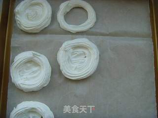 【食尚擂台烘焙赛区】:外脆内软---水果蛋白酥的做法步骤:6