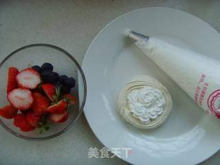 【食尚擂台烘焙赛区】:外脆内软---水果蛋白酥的做法步骤:11