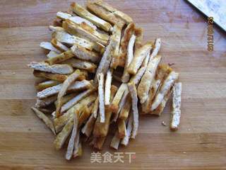 剁椒芹菜炒豆腐的做法步骤:4
