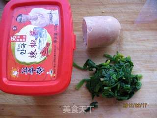 辣酱火腿菠菜蛋饼的做法步骤：1
